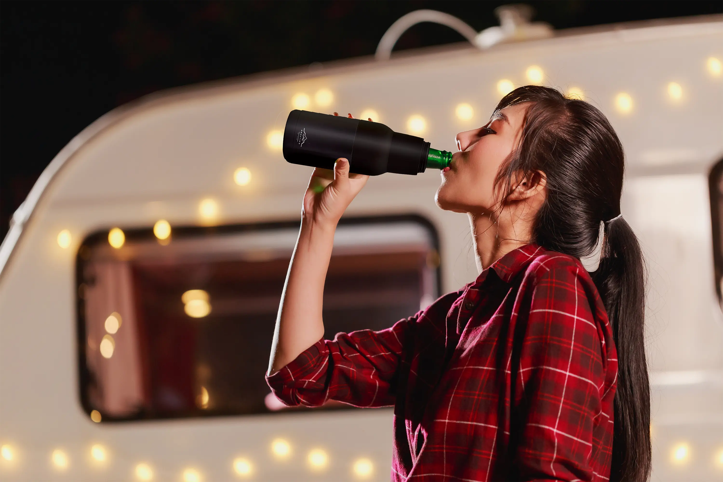 Woman using Frostify drink cooler